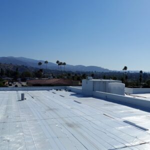 Commercial PVC flat roof in Los Angeles